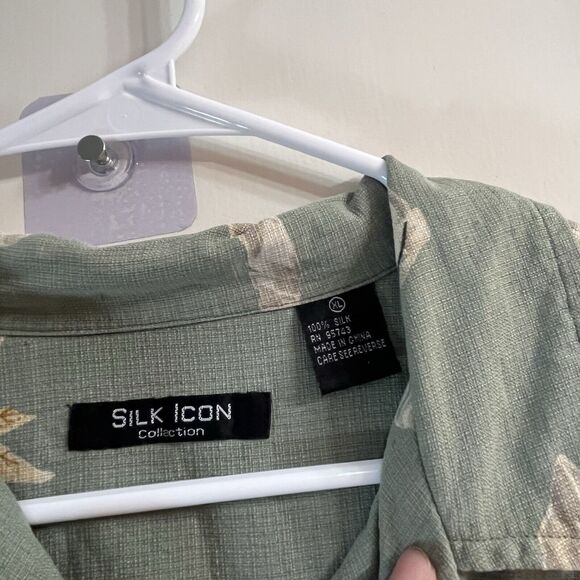 Silk Icon Hawaiian Shirt Mens XL 100% Silk Short Sleeve Button Up Surf - Picture 3 of 7